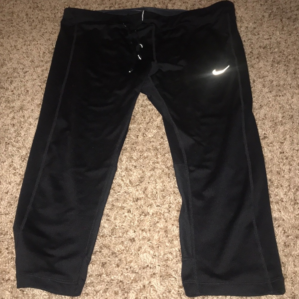 Leggings. Nike. Right Fit